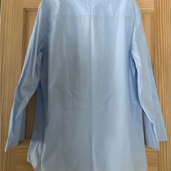 Faded Glory Women's Light Blue Button Down Shirt - Picture 2 of 3
